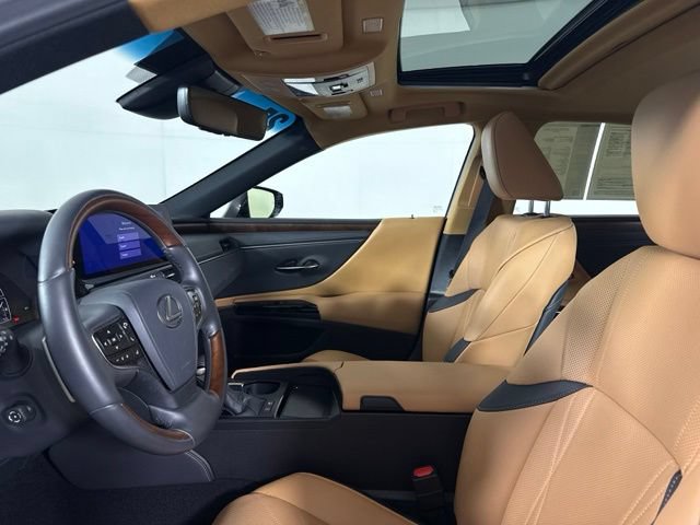 Certified 2025 Lexus ES 300h w/ Technology Package FWD image 19