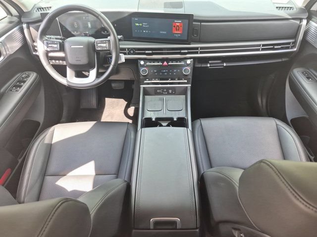 Used 2025 Hyundai Santa Fe SEL FWD image 24