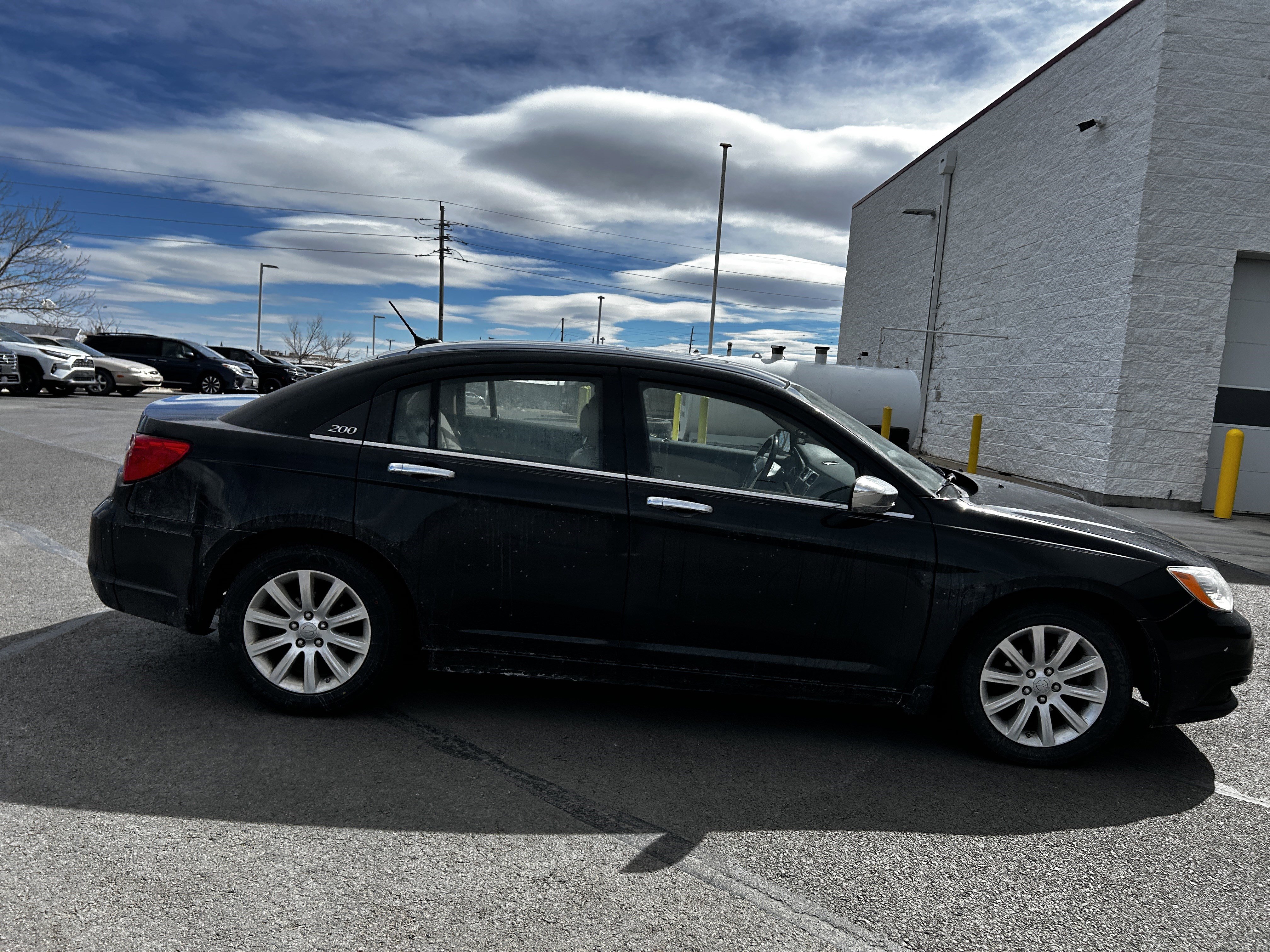 Used 2014 Chrysler 200 Limited w/ Sun/Sound Group image 6