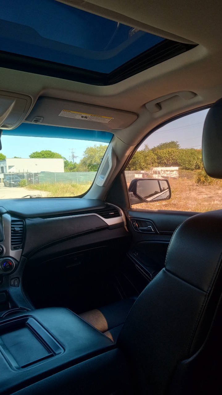 Used 2015 Chevrolet Suburban LT AWD/4WD image 17
