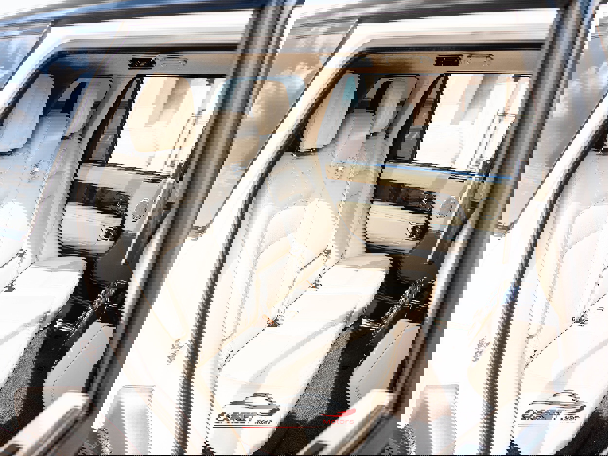 Used 2019 Land Rover Range Rover Long Wheelbase Supercharged image 18