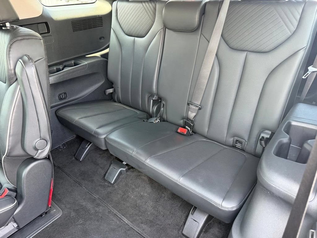 Used 2024 Hyundai Palisade SEL FWD image 22