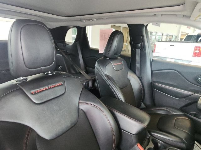 Used 2021 Jeep Cherokee Trailhawk w/ Sun, Sound & Nav Group AWD/4WD image 15