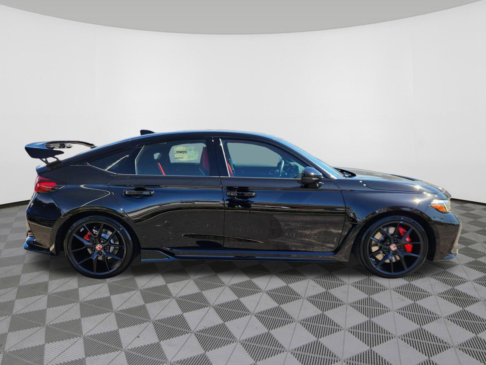 Used 2025 Honda Civic Type R image 6