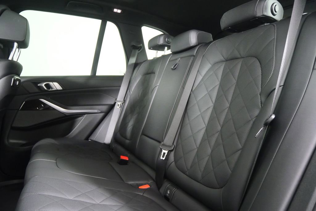 Certified 2025 BMW X5 xDrive40i image 15