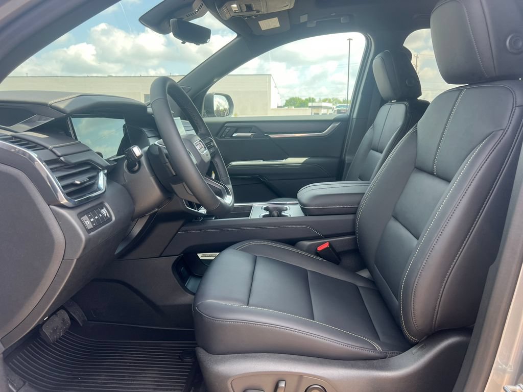 New 2027 GMC Acadia Elevation w/ Black Edition AWD/4WD image 3