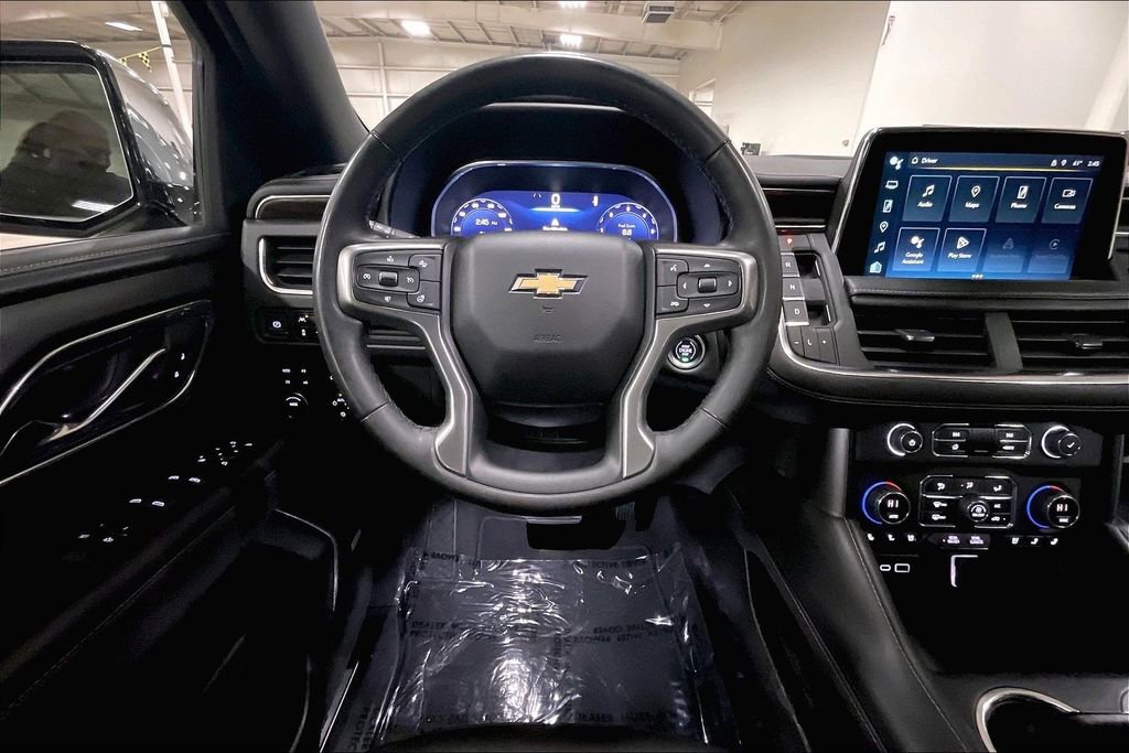 Used 2023 Chevrolet Suburban Premier AWD/4WD image 5