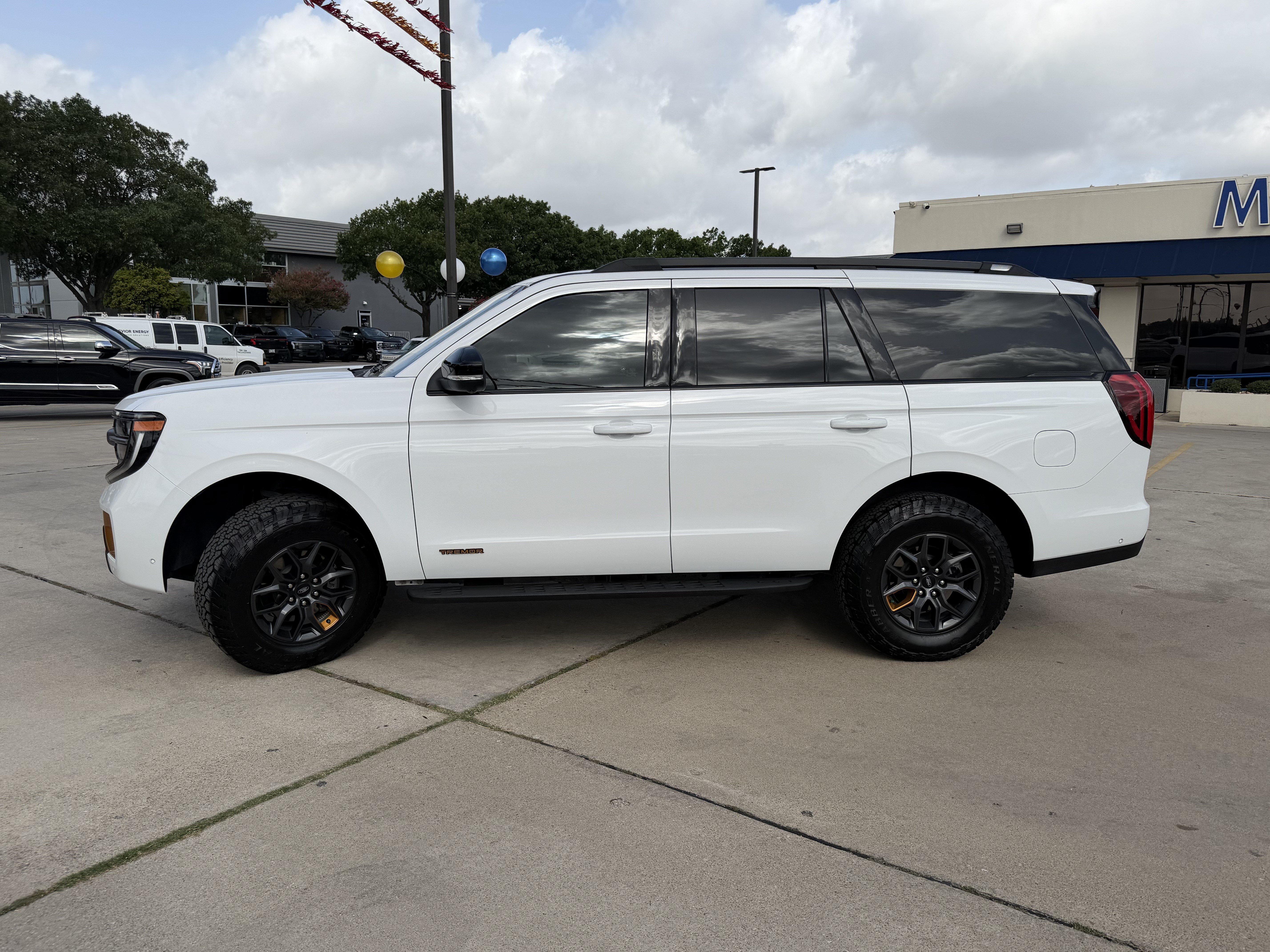 Certified 2025 Ford Expedition Tremor AWD/4WD image 11