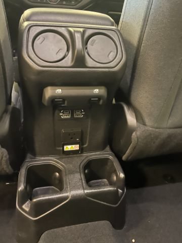 Used 2024 Jeep Wrangler Unlimited Sahara AWD/4WD image 25