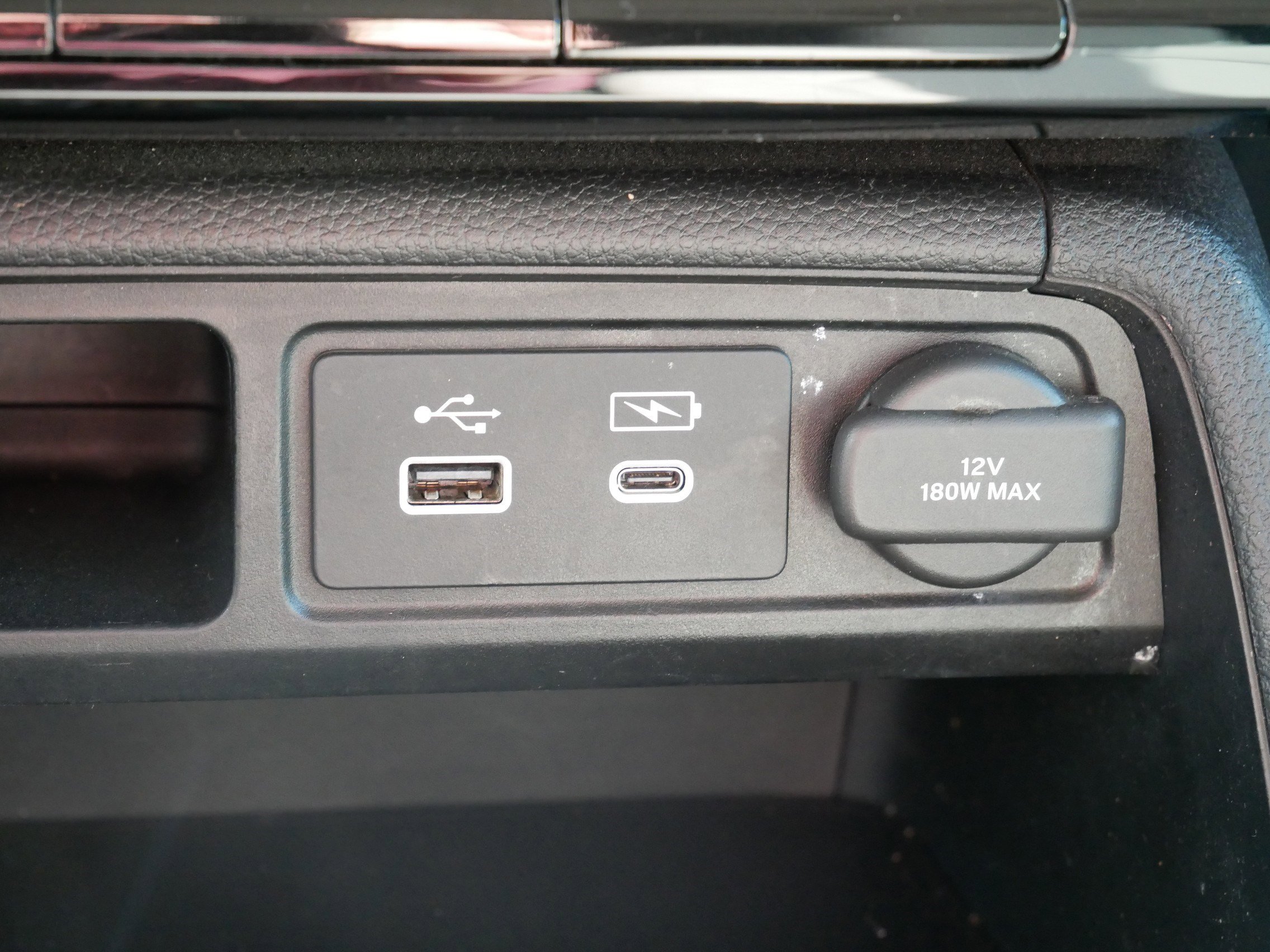 Used 2023 Honda Pilot LX image 28