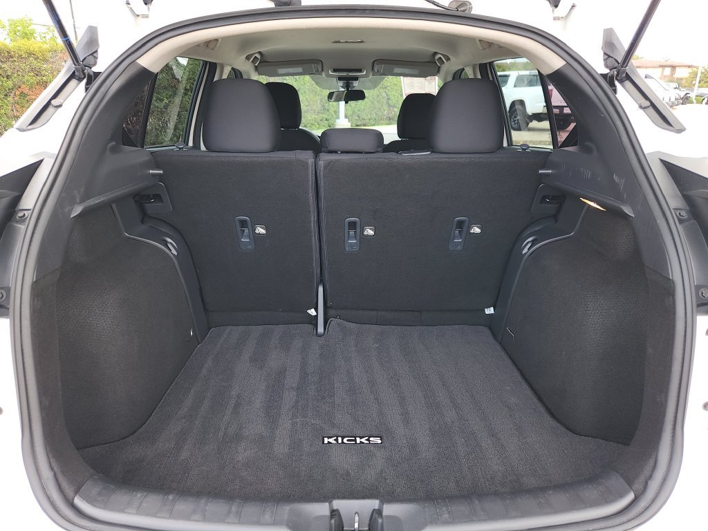 Used 2024 Nissan Kicks S FWD image 14