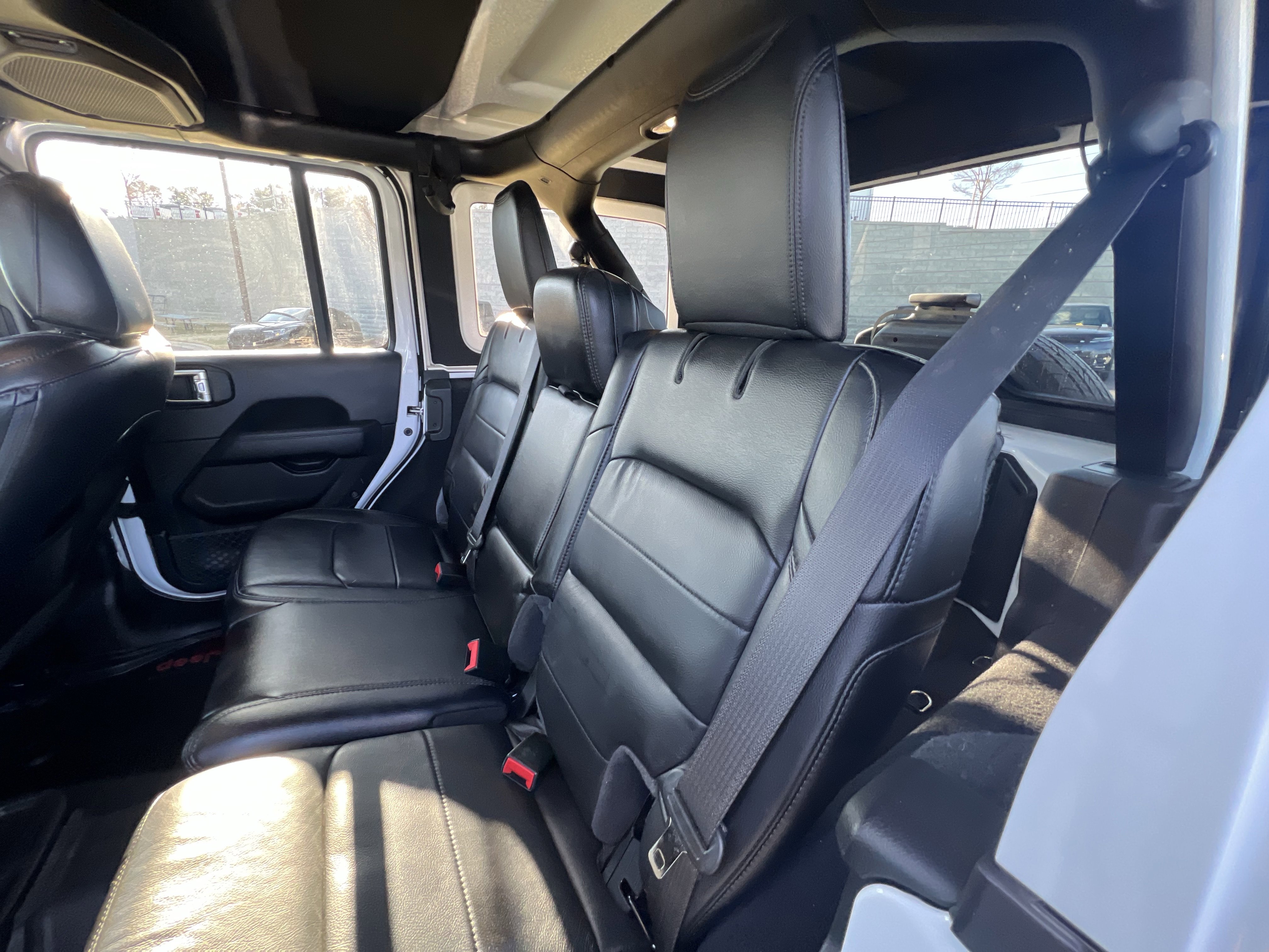Used 2020 Jeep Wrangler Unlimited Sahara AWD/4WD image 32