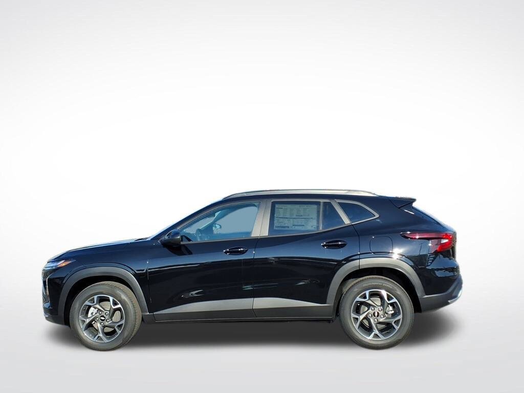 New 2026 Chevrolet Trax LT w/ Driver Confidence Package FWD image 8