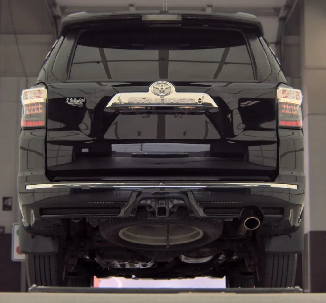 Used 2017 Toyota 4Runner Limited AWD/4WD image 9