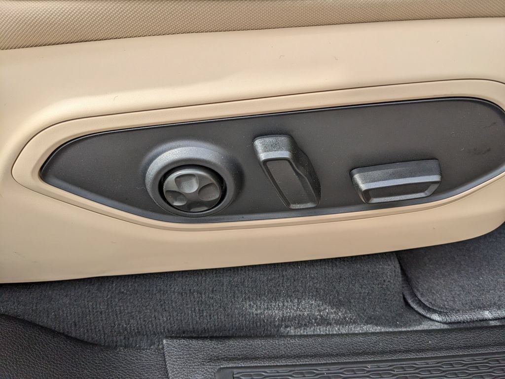 New 2026 Jeep Grand Cherokee Limited RWD image 50