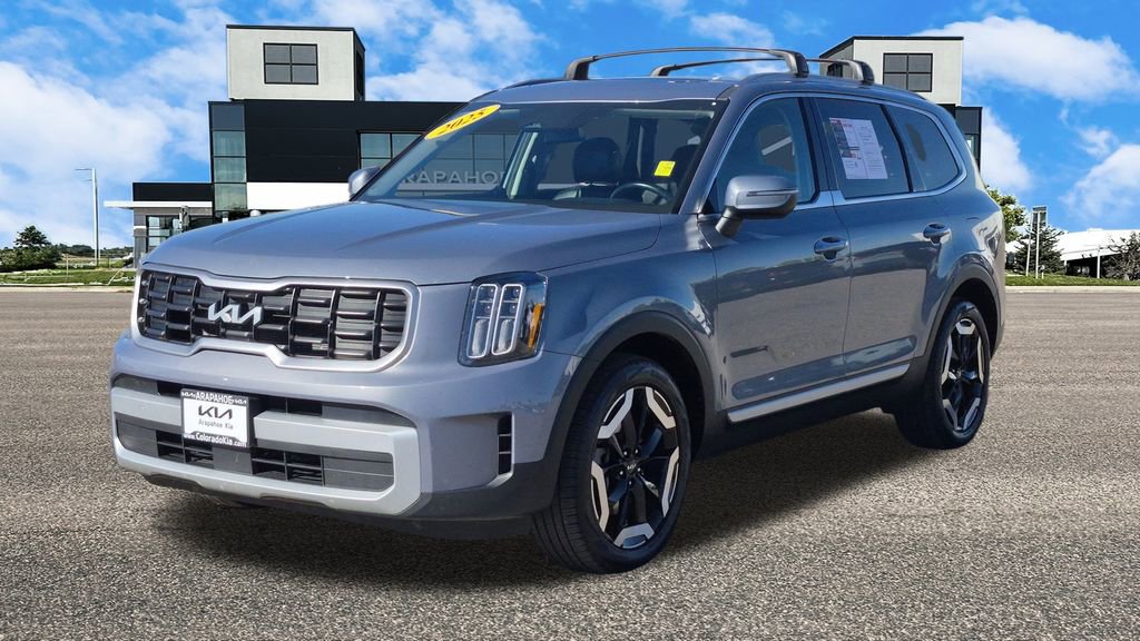 Certified 2025 Kia Telluride S image 5