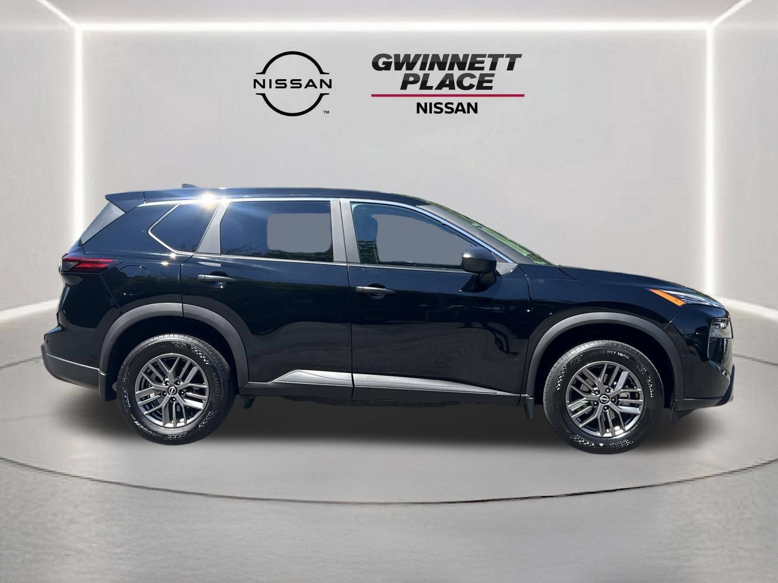 Used 2026 Nissan Rogue S FWD image 24