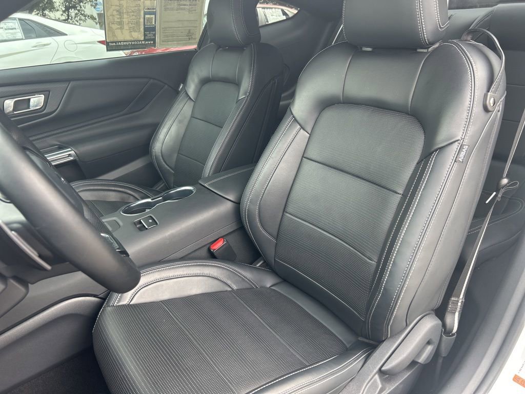 Used 2025 Ford Mustang GT Premium image 24