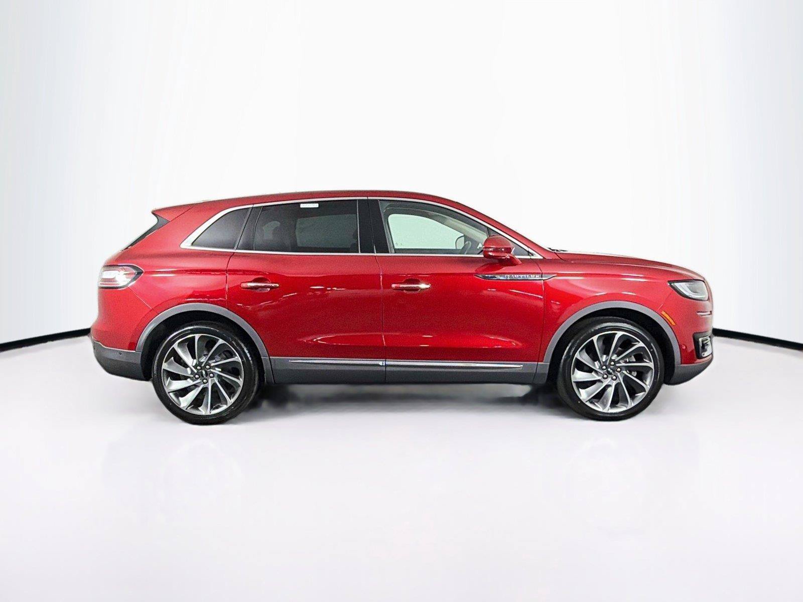 Used 2020 Lincoln Nautilus Reserve w/ Equipment Group 202A AWD/4WD image 12