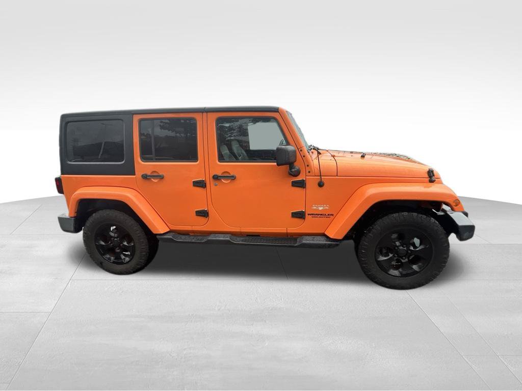 Used 2013 Jeep Wrangler Unlimited Sahara w/ Connectivity Group AWD/4WD image 17