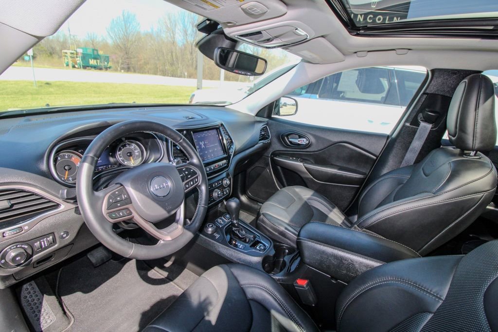 Used 2021 Jeep Cherokee Limited w/ Elite Package image 17