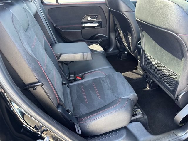 Used 2021 Mercedes-Benz GLB 35 AMG 4MATIC image 10