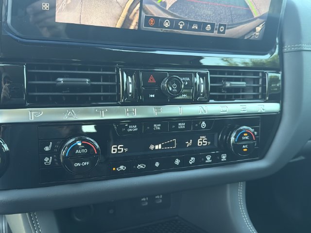 New 2026 Nissan Pathfinder Platinum AWD/4WD image 34