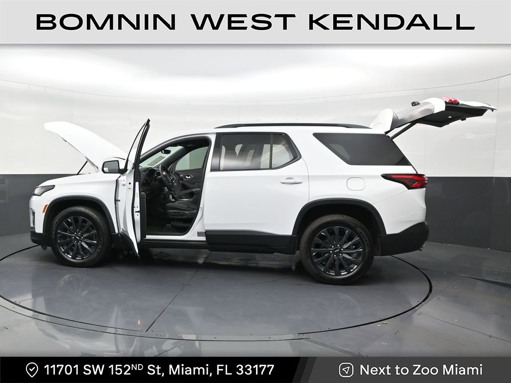 Used 2022 Chevrolet Traverse RS image 30