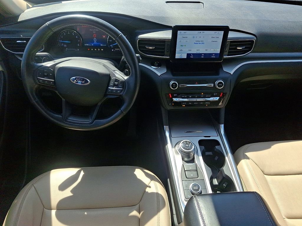 Certified 2020 Ford Explorer XLT w/ Equipment Group 202A AWD/4WD image 11