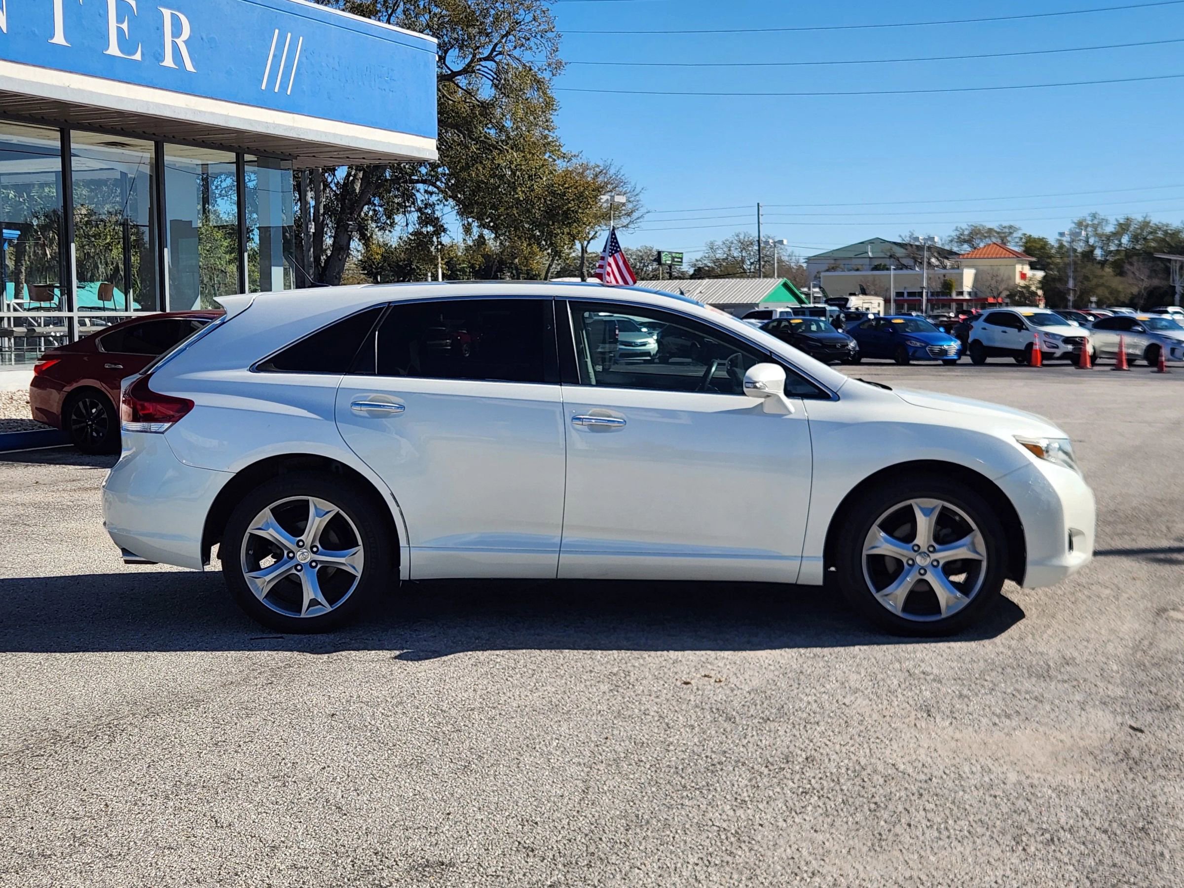 Used 2013 Toyota Venza Limited w/ Tow Prep Pkg image 8