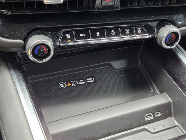 Used 2025 Chevrolet Tahoe LT image 33