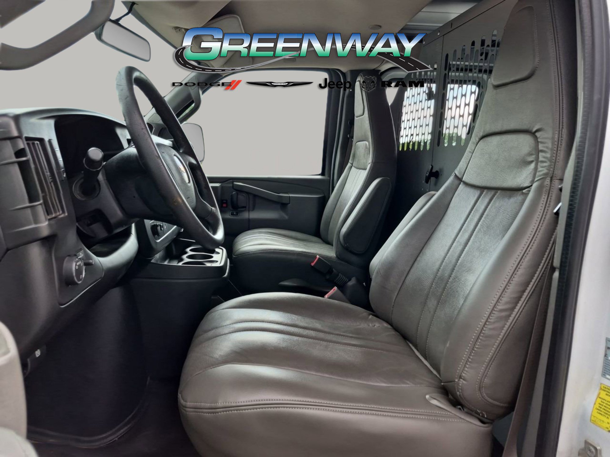 Used 2017 Chevrolet Express 2500 RWD image 11