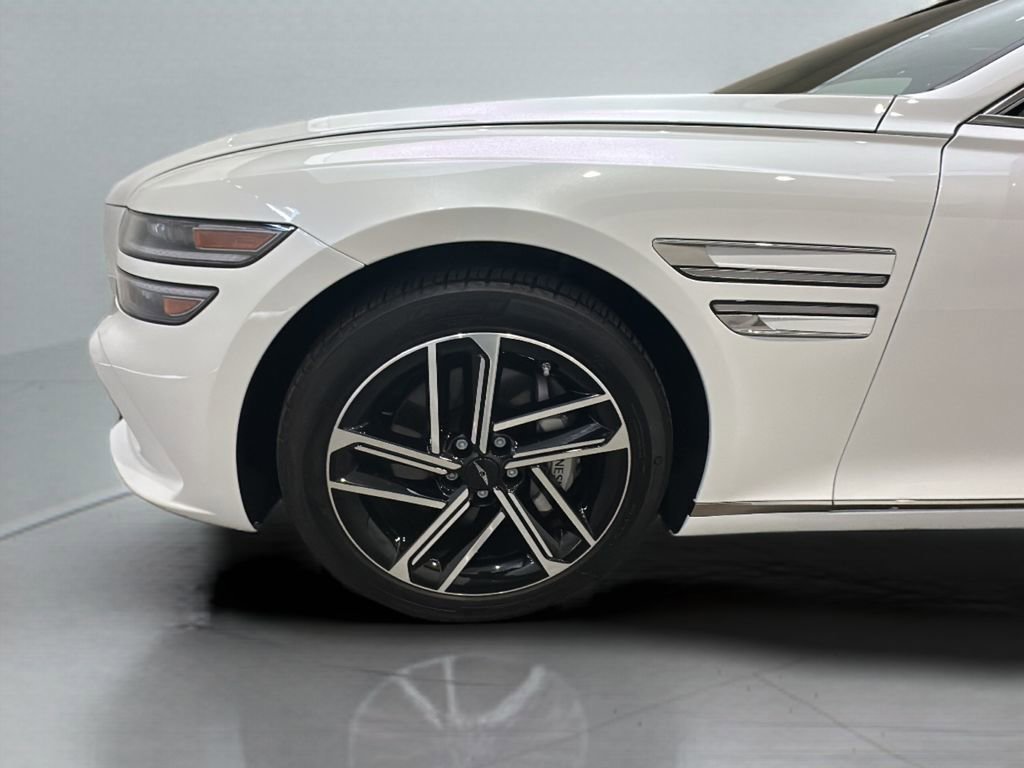 Certified 2025 Genesis G80 2.5T Advanced image 3