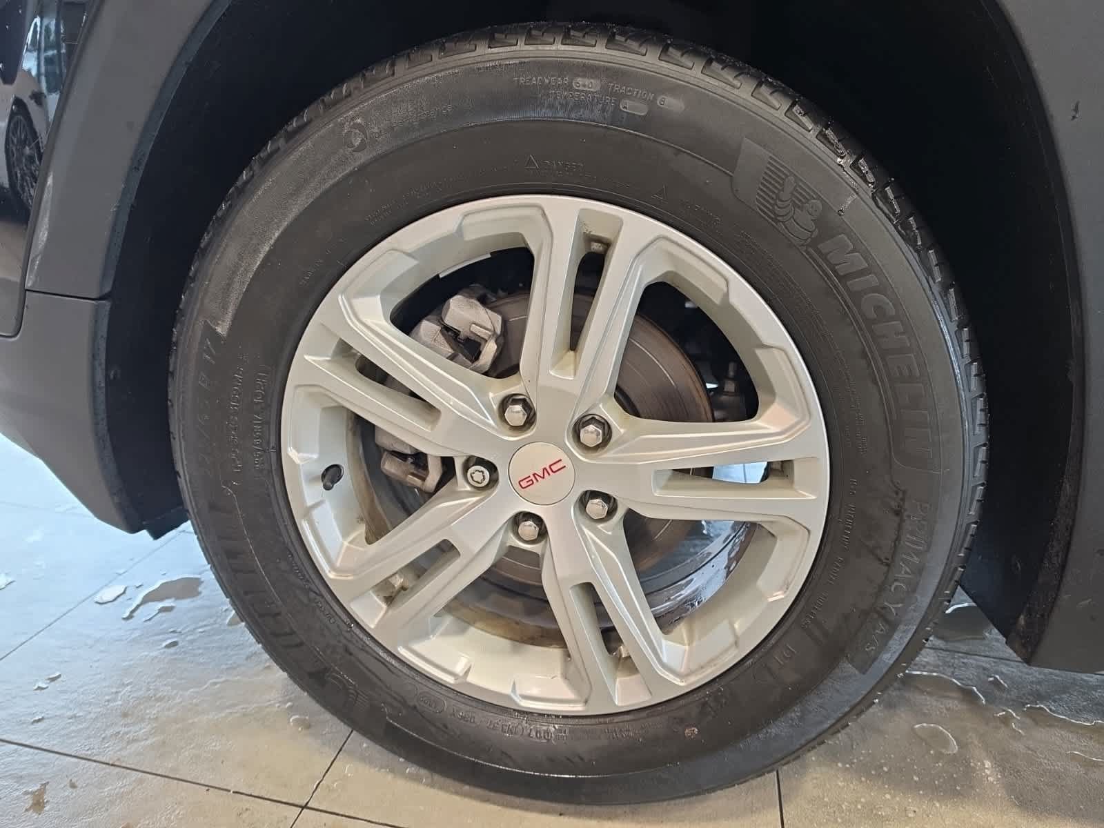 Used 2023 GMC Terrain SLE FWD image 15