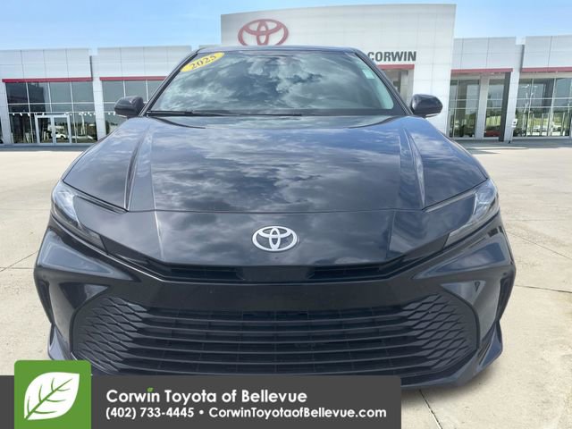 Used 2025 Toyota Camry LE image 8