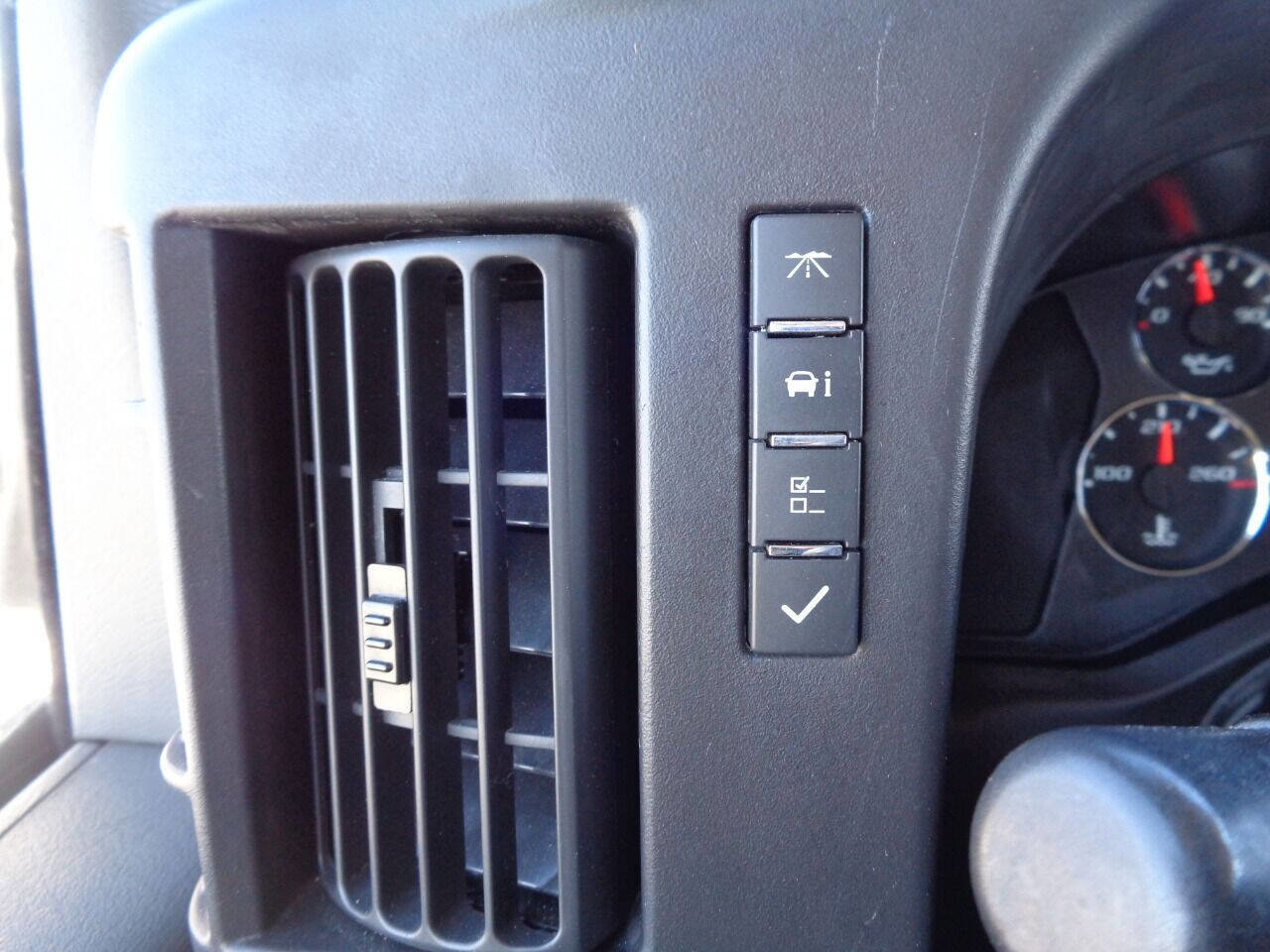 Used 2013 Chevrolet Express 1500 LT w/ LT Preferred Equipment Group image 51