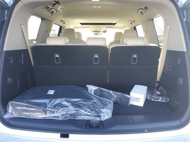 New 2026 Nissan Armada Platinum Reserve image 10