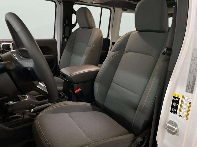 Used 2025 Jeep Wrangler Unlimited Sahara w/ Safety Group image 62