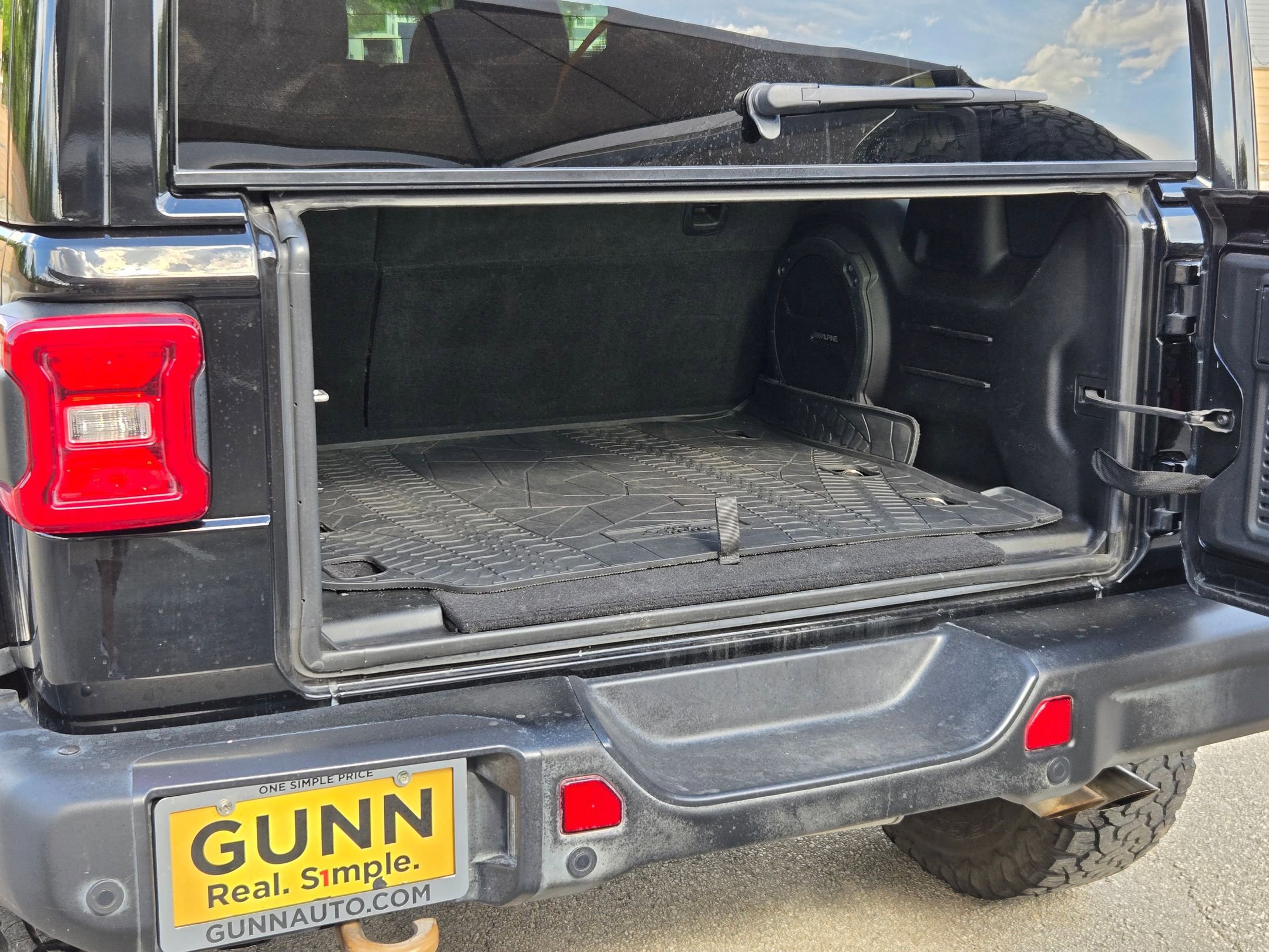 Used 2022 Jeep Wrangler Unlimited Rubicon image 24