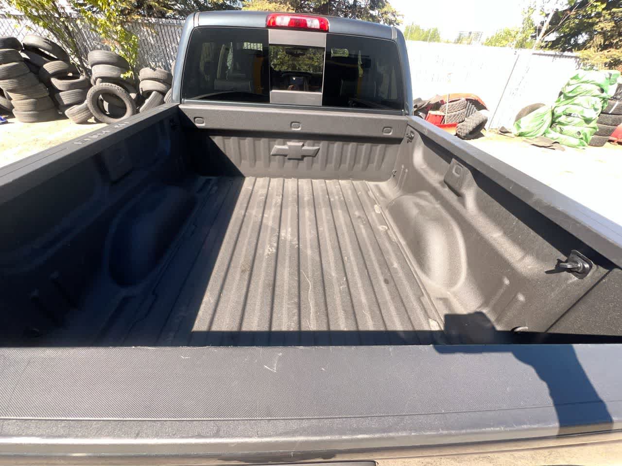 Used 2017 Chevrolet Silverado 1500 High Country AWD/4WD image 24