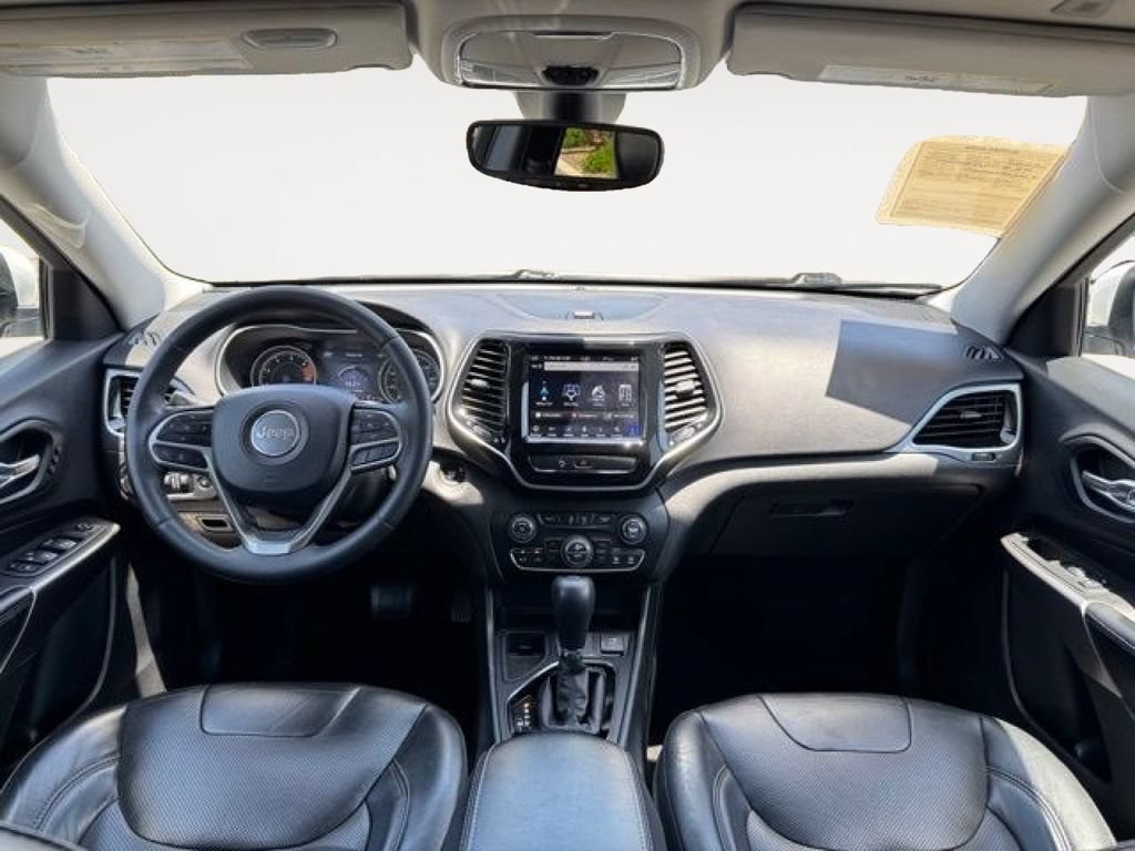 Used 2019 Jeep Cherokee Limited FWD image 13