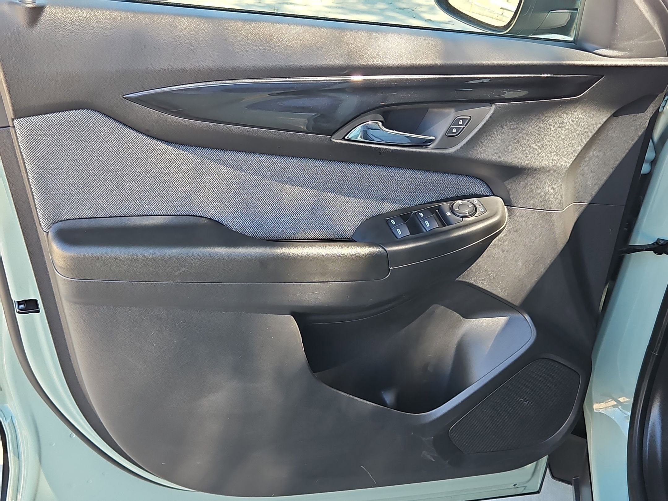 Certified 2025 Chevrolet TrailBlazer LS w/ LS Convenience Package image 11