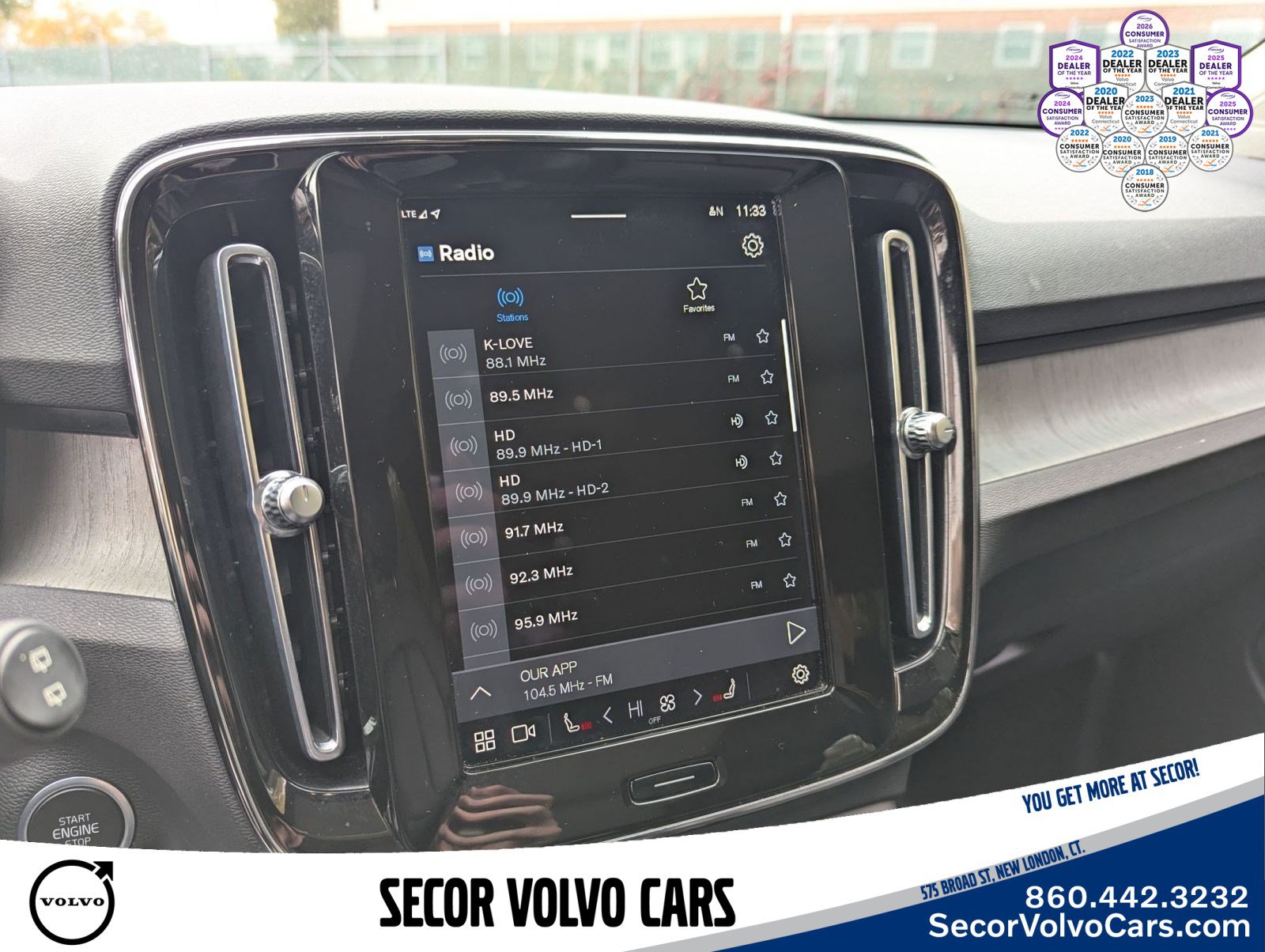 Certified 2023 Volvo XC40 B5 Plus AWD/4WD image 14