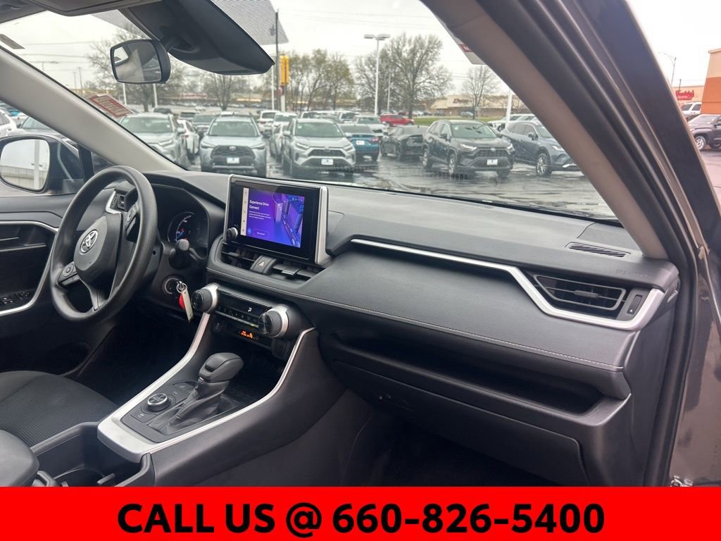 Used 2025 Toyota RAV4 LE image 8