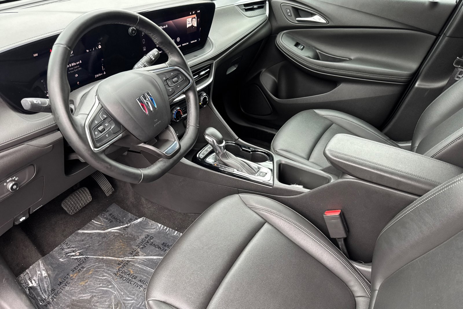 Used 2024 Buick Encore GX Sport Touring image 11