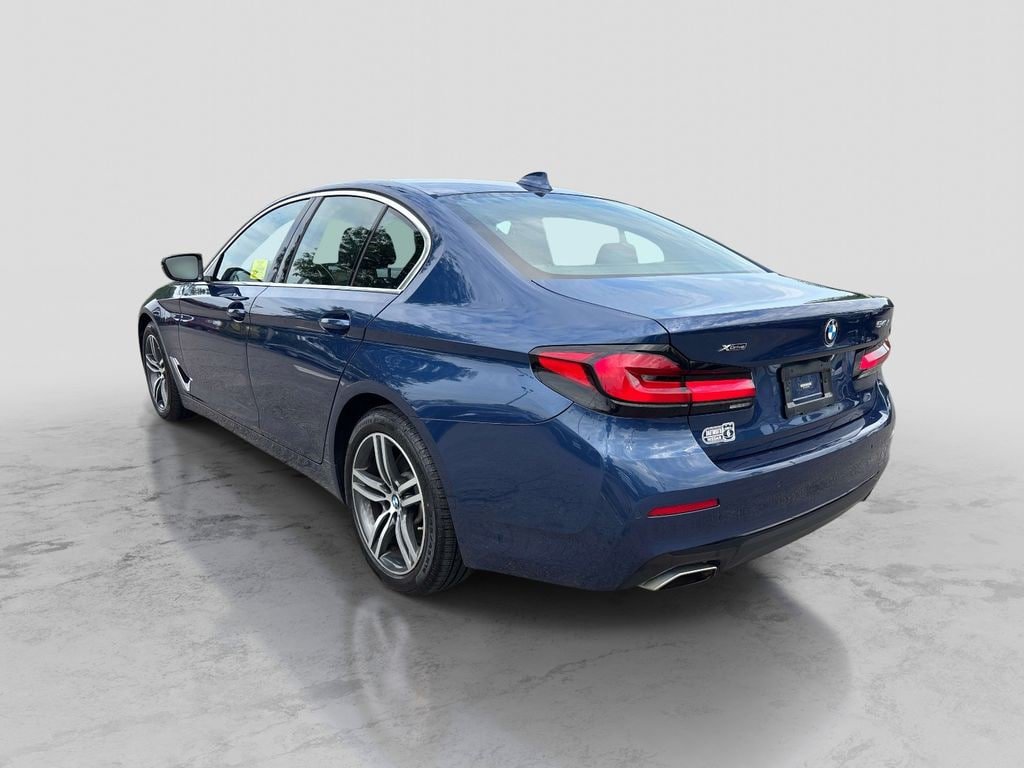 Used 2021 BMW 540i xDrive w/ Premium Package AWD/4WD image 3