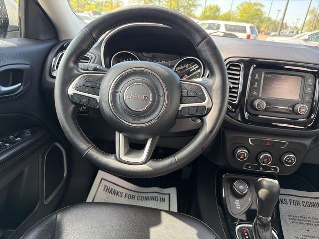 Used 2018 Jeep Compass Latitude AWD/4WD image 24