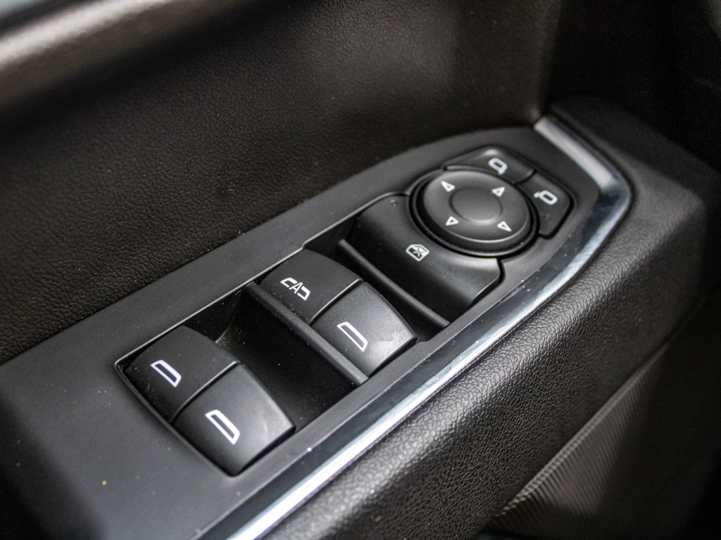 Used 2023 GMC Sierra 1500 Elevation image 32