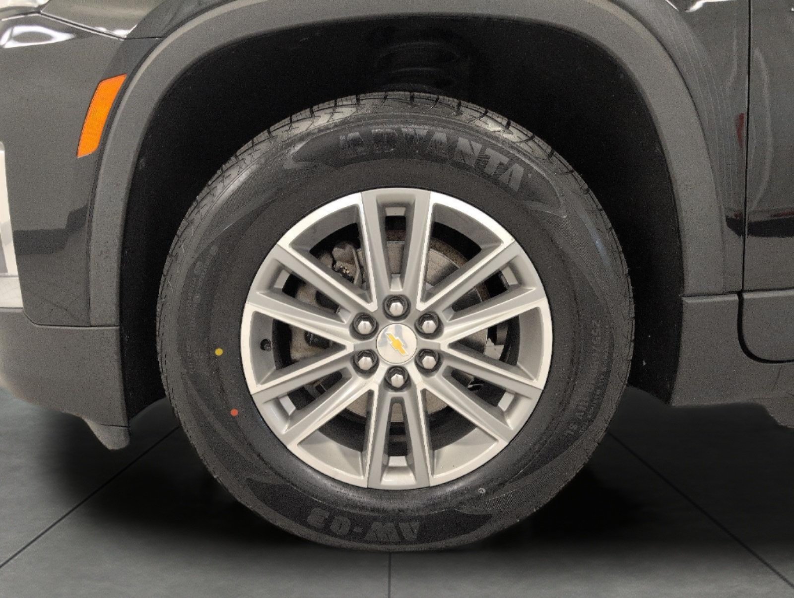 Certified 2023 Chevrolet Traverse LT AWD/4WD image 3