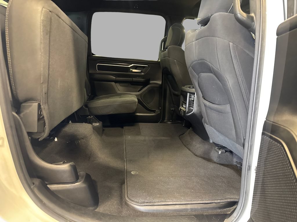 Used 2025 RAM 1500 Big Horn AWD/4WD image 13